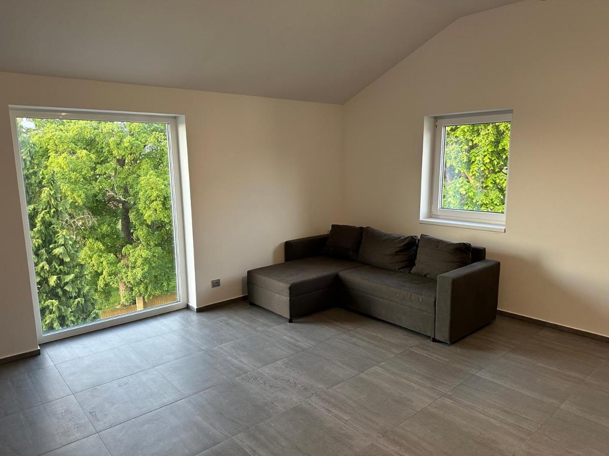 Apartman Byt 75M2 Klid Priroda Pro Rodinu Прага Экстерьер фото