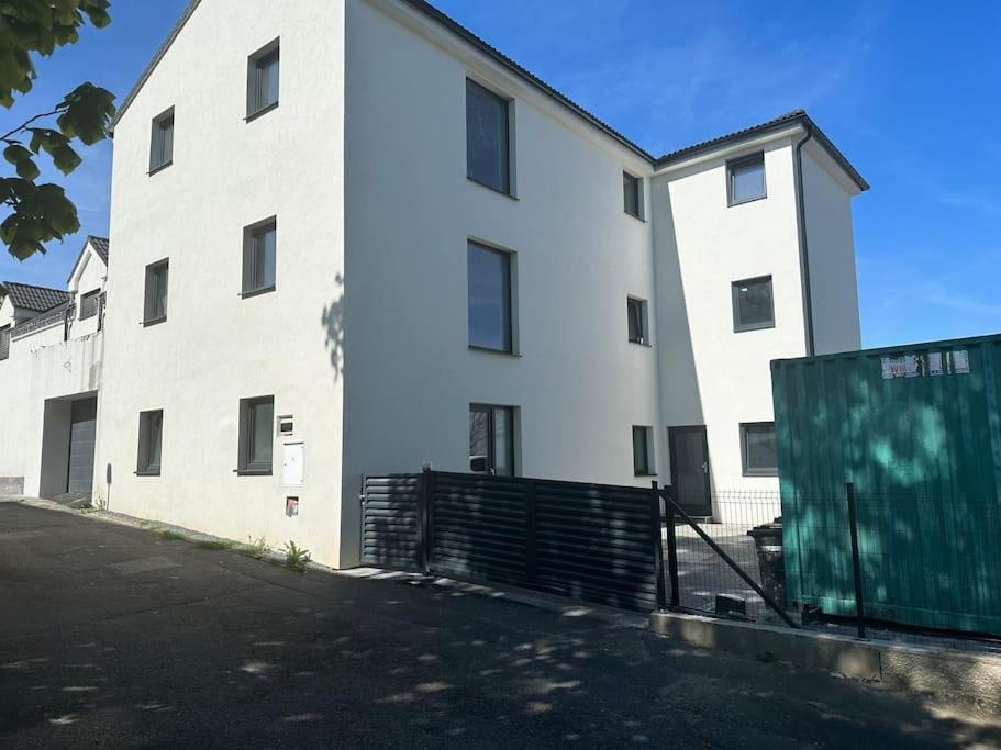 Apartman Byt 75M2 Klid Priroda Pro Rodinu Прага Экстерьер фото