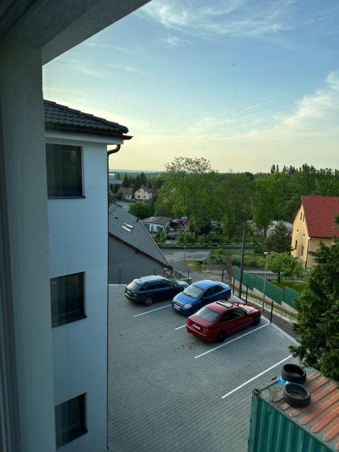 Apartman Byt 75M2 Klid Priroda Pro Rodinu Прага Экстерьер фото
