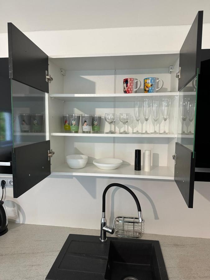 Apartman Byt 75M2 Klid Priroda Pro Rodinu Прага Экстерьер фото